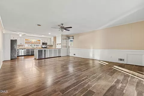 Living - 210 E Holt St, Smithfield, NC 27577 photo 1 of 4