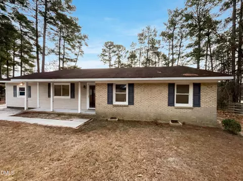 1004 Vesper Ln, Fayetteville, NC 28311