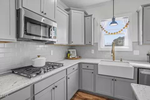 Kitchen - 68 Bodacious Ln, Benson, NC 27504 photo 3 of 3