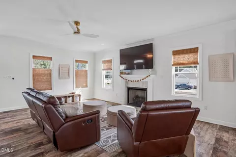 Living - 68 Bodacious Ln, Benson, NC 27504 photo 2 of 2