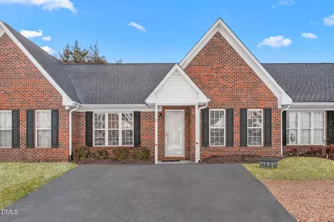 1210 St Regis Dr #8, Burlington, NC 27217