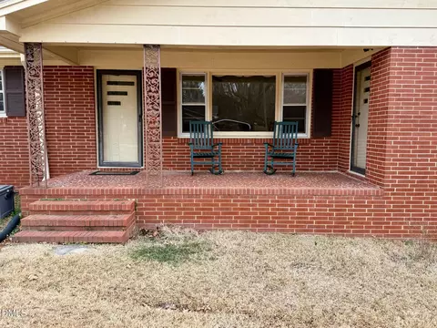 Exterior - 102 Hillcrest Dr, Smithfield, NC 27577 photo 1 of 4