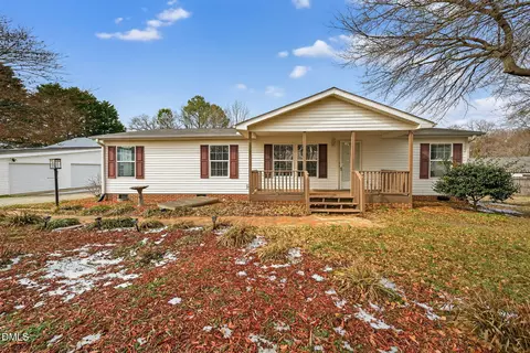 530 Avent Ferry Rd, Holly Springs, NC 27540