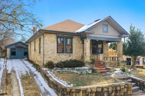 4 Dixie Trl, Raleigh, NC 27607