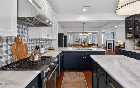 Kitchen - 371 Bridgegate Dr, Cary, NC 27519 photo 7 of 7