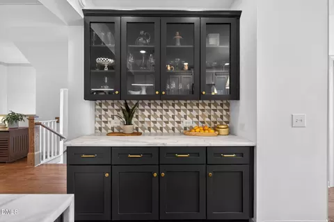 Kitchen - 371 Bridgegate Dr, Cary, NC 27519 photo 6 of 7