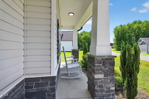 Exterior - 414 Fallingbrook Dr, Kenly, NC 27542 photo 5 of 11
