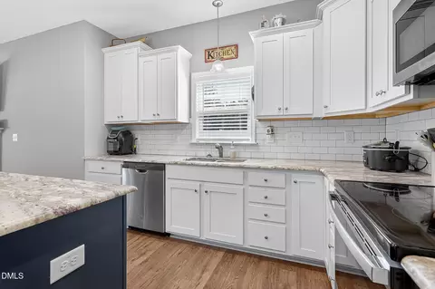 Kitchen - 414 Fallingbrook Dr, Kenly, NC 27542 photo 2 of 4