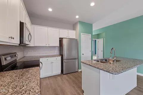 Kitchen - 643 Sturgeon St, Smithfield, NC 27577 photo 1 of 2