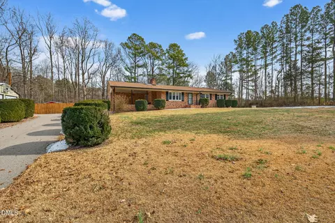 2010 Eastwood Dr, Durham, NC 27703