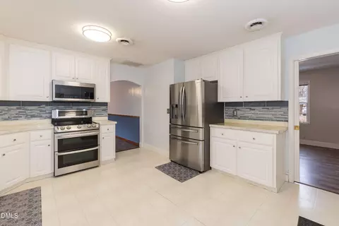 Kitchen - 115 Strickland Dr, Smithfield, NC 27577 photo 3 of 4