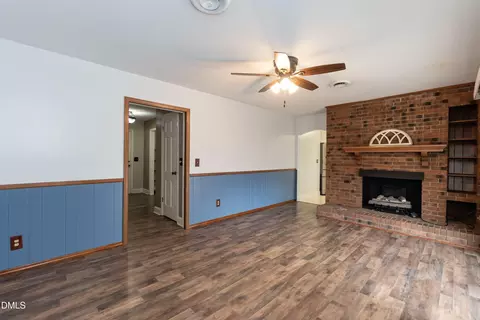Living - 115 Strickland Dr, Smithfield, NC 27577 photo 3 of 7