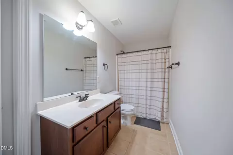 Bath - 72 Meadowmist Dr, Garner, NC 27529 photo 2 of 5