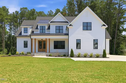 2590 Lassiter Rd, Four Oaks, NC 27524