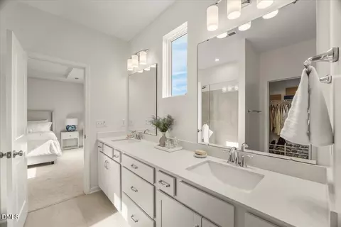 Bath - 540 Marthas View Way, Wake Forest, NC 27587 photo 2 of 5