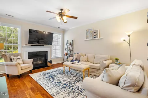 5515 S Roxboro St #4, Durham, NC 27713