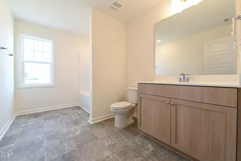 Bath - 148 Baxley Dr, Dunn, NC 28334 photo 3 of 3