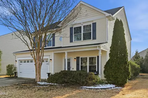 304 Wellspring Dr, Holly Springs, NC 27540