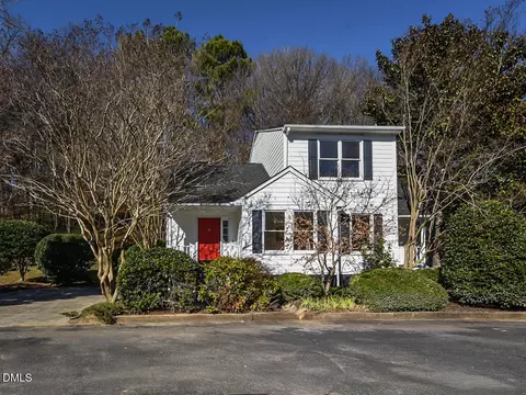 129 Weatherhill Pt, Carrboro, NC 27510