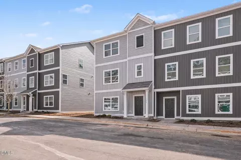 726 Orchard Vista Cir, Raleigh, NC 27606