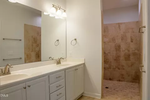 Bath - 1448 Cherob Ln, Durham, NC 27713 photo 1 of 1