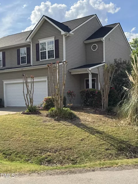 524 Woodson Dr, Clayton, NC 27527