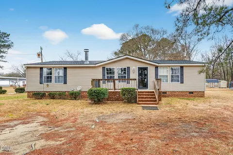 112 Morgan St, Erwin, NC 28339 photo 2