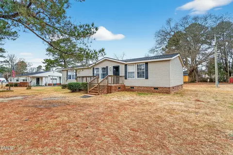 112 Morgan St, Erwin, NC 28339 photo 3