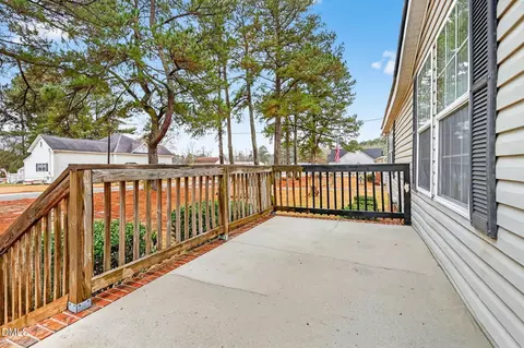 112 Morgan St, Erwin, NC 28339 photo 7