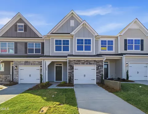 5418 Running Fox Ln, Durham, NC 27703