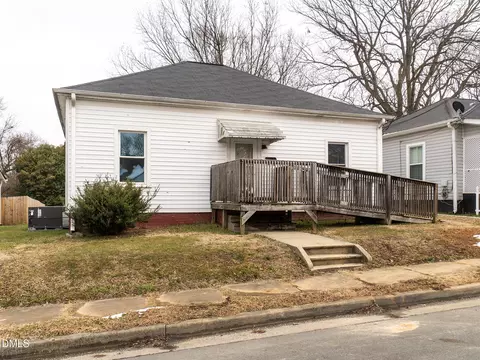 608 Oak St, Burlington, NC 27215