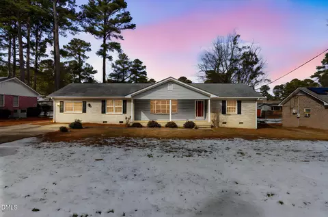 7124 Fillyaw Rd, Fayetteville, NC 28303