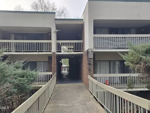 500 Umstead Dr UNIT 306, Chapel Hill, NC 27516