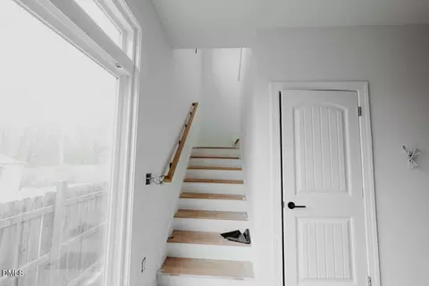 Entry Way - 309 E Perry Ave, Wake Forest, NC 27587 photo 4 of 5