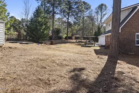 Exterior - 1023 Devonshire Trl, Aberdeen, NC 28315 photo 10 of 13
