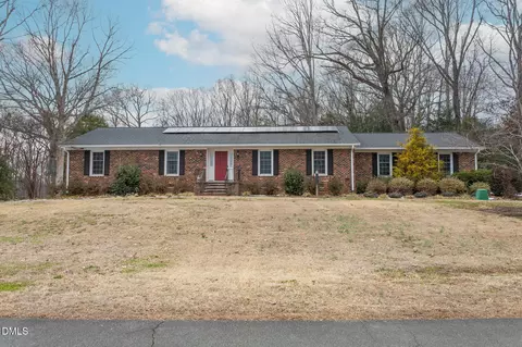 825 Whispering Wind Rd, Burlington, NC 27217