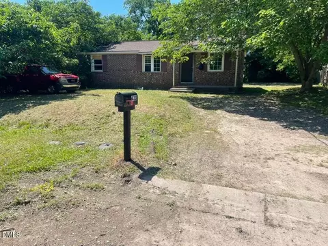430 Adam St, Fayetteville, NC 28301