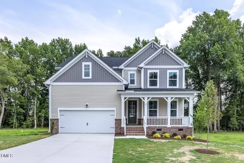 85 Charred Oak Ct, Lillington, NC 27546