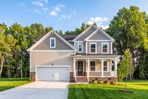 85 Charred Oak Ct, Lillington, NC 27546