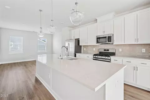 807 Callan View Ave, Wake Forest, NC 27587