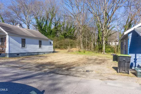 623 Marshall St, Henderson, NC 27536