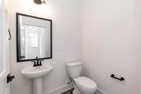 Bath - 42 Braddock Ct, Garner, NC 27529 photo 2 of 3