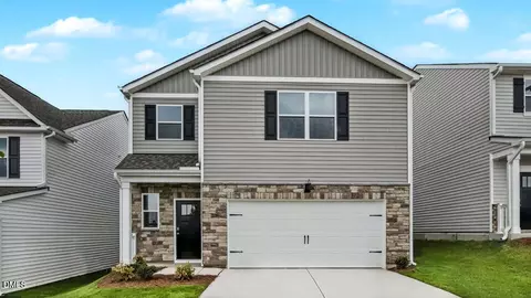 192 Chapel St, Fuquay Varina, NC 27526