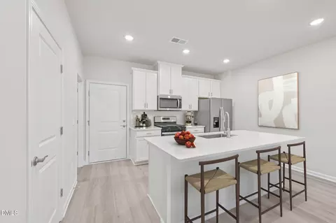 3514 Rosebush Dr, Zebulon, NC 27597