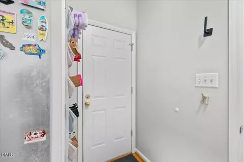 Entry Way - 9 Otters Run, Durham, NC 27712 photo 4 of 6