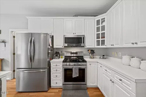 Kitchen - 9 Otters Run, Durham, NC 27712 photo 3 of 7