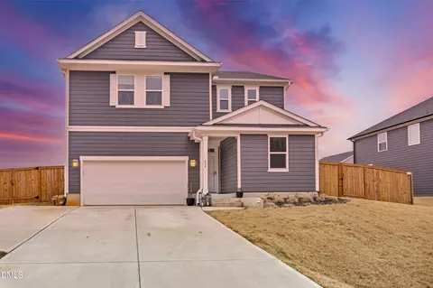 424 Thorny Branch Dr, Raleigh, NC 27603