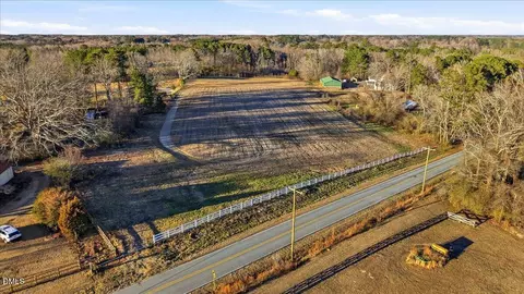 6400 Wimberly Rd, Willow Springs, NC 27592 photo 2