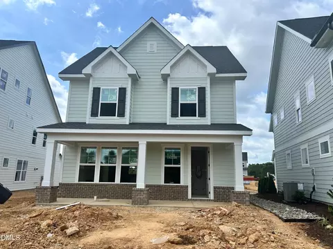 826 Fireship Rd, Fuquay Varina, NC 27526