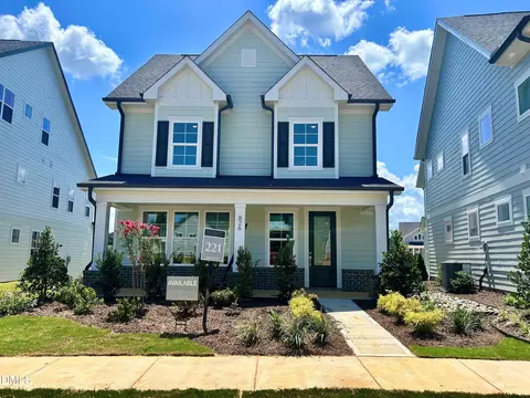 826 Fireship Rd, Fuquay Varina, NC 27526